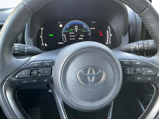 Toyota Yaris 1.5 VVT-i HSD Trend