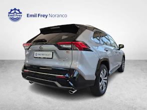 https://vehicle.imgix.net/4136205/5a69ab2c-5350-4ef3-a5ba-59ca95da8b69.jpg
