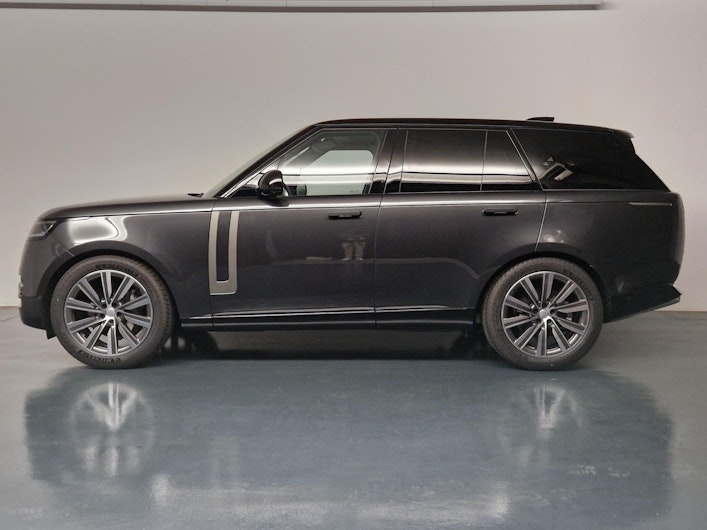 Vehicle image LAND ROVER RANGE ROVER