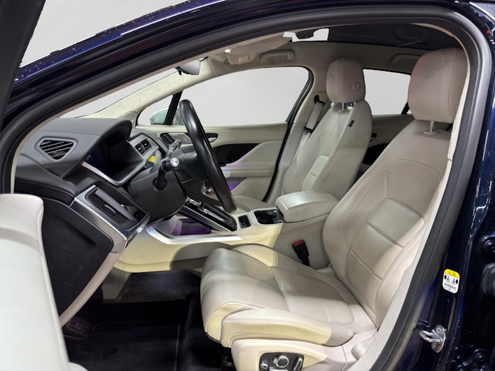 Vehicle image JAGUAR I-PACE