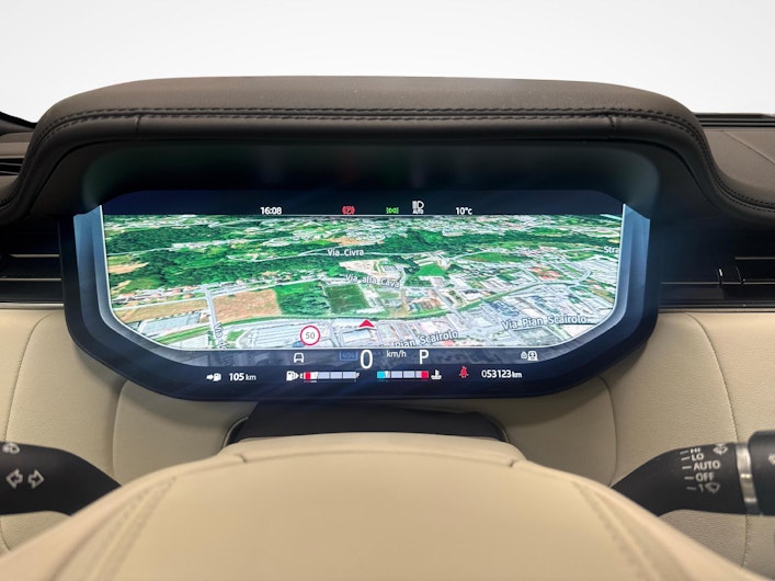 Vehicle image LAND ROVER RANGE ROVER