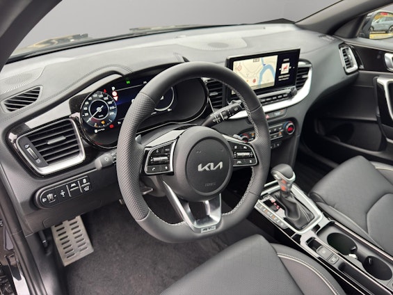 Vehicle image 3 Vehicle image 3