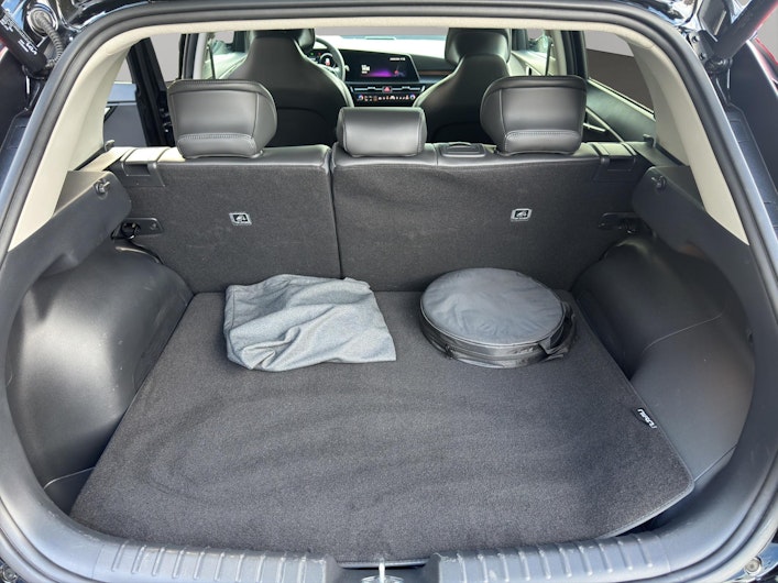 Vehicle image KIA NIRO