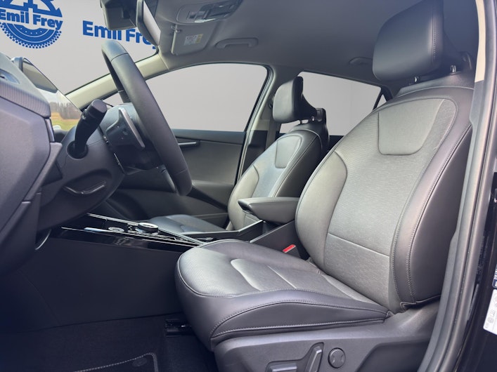 Vehicle image KIA NIRO