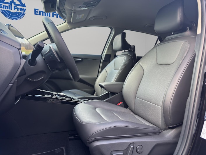 Vehicle image KIA NIRO