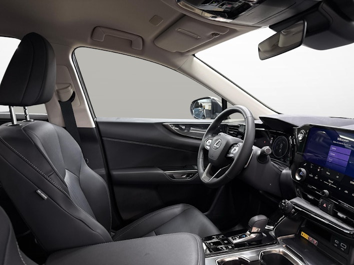 Vehicle image LEXUS NX