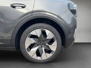 Ford Explorer Extended Range Premium AWD