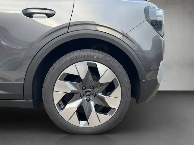Ford Explorer Extended Range Premium AWD