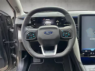 Ford Explorer Extended Range Premium AWD