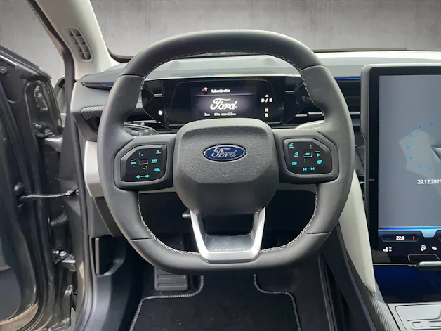 Ford Explorer Extended Range Premium AWD