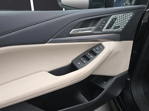 BMW 223d xDrive paddles Active Tourer