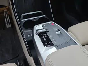 BMW 223d xDrive paddles Active Tourer