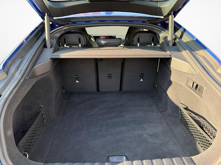 Vehicle image BMW i4