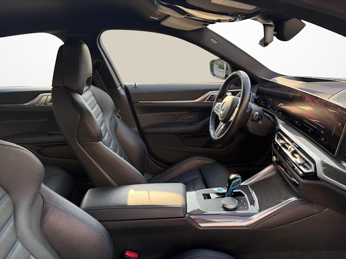 Vehicle image BMW i4