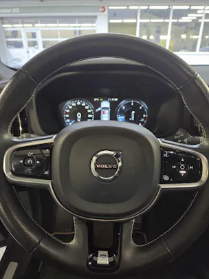 Volvo XC60 2.0 D4 R-Design AWD