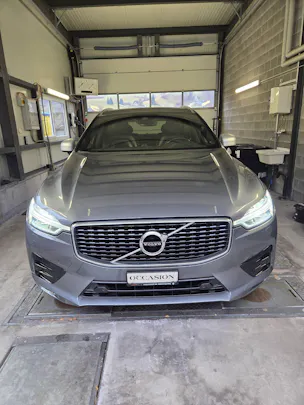 Volvo XC60 2.0 D4 R-Design AWD