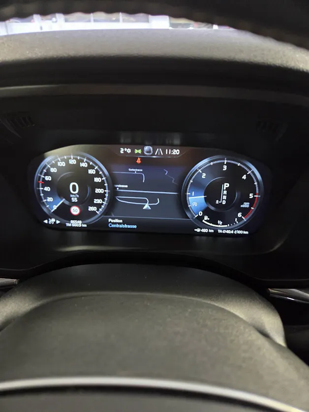 Volvo XC60 2.0 D4 R-Design AWD