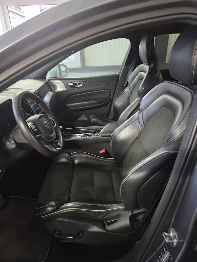 Volvo XC60 2.0 D4 R-Design AWD