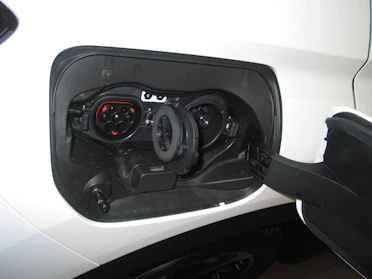 MITSUBISHI ECLIPSE CROSS 11