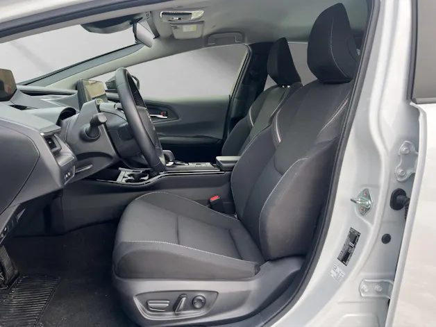 Toyota Prius 2.0 Plug-In-Hybrid Style