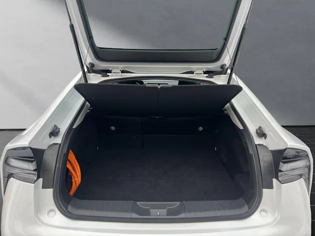 Toyota Prius 2.0 Plug-In-Hybrid Style