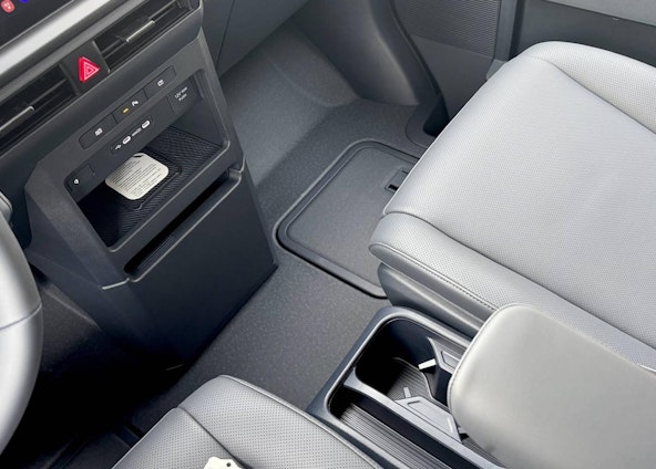 Vehicle image 6 Vehicle image 6