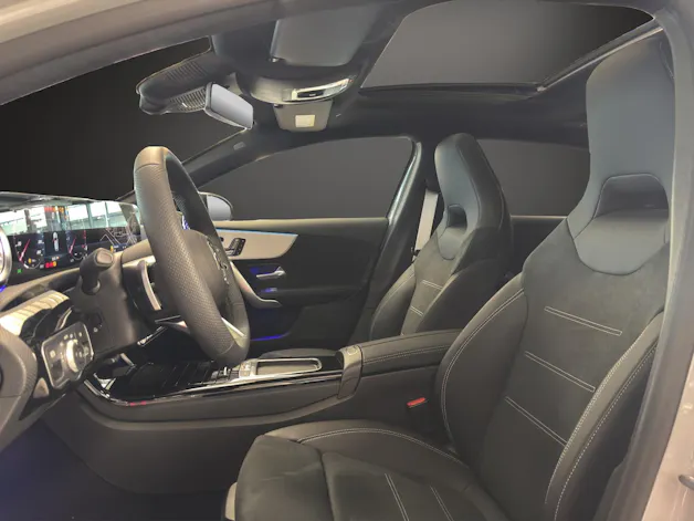 Mercedes-Benz A 250 4Matic 8G-DCT AMG Line