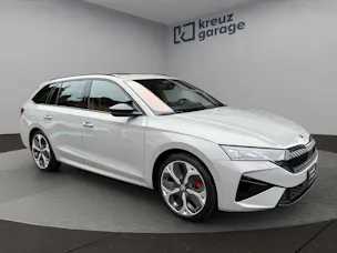 Škoda Octavia Combi 2.0 TSI DSG RS