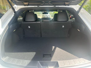 https://vehicle.imgix.net/4136745/23c436ac-1cfc-46f9-9b30-ac2eb19a70a5.jpg