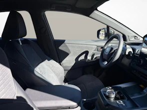 Fahrzeugbild TOYOTA C-HR+ Premium AWD