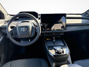 Fahrzeugbild TOYOTA C-HR+ Premium AWD