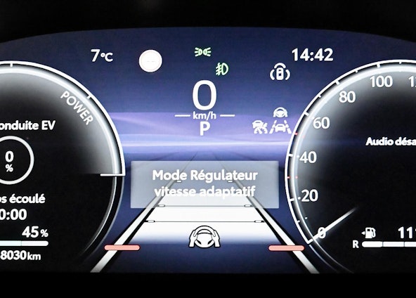 Vehicle image 17 Vehicle image 17