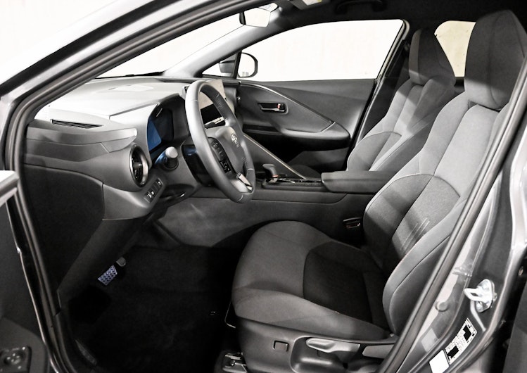 Vehicle image TOYOTA C-HR