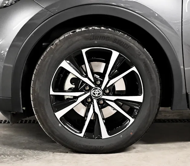 Toyota C-HR 2.0 PHEV Swiss Edition