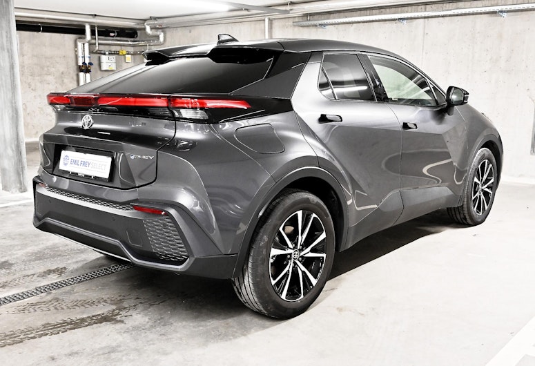 Vehicle image TOYOTA C-HR