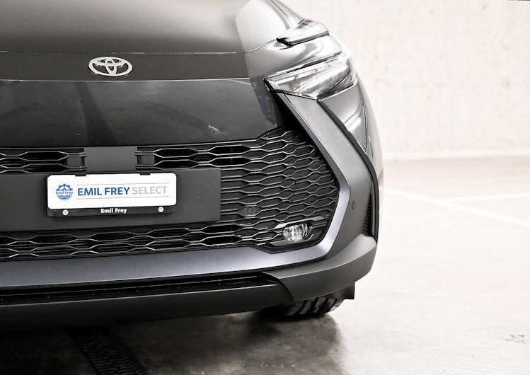 Vehicle image TOYOTA C-HR