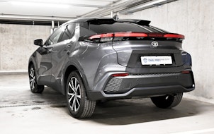 Vehicle image TOYOTA C-HR 2.0 PHEV Swiss Edition