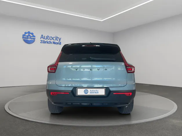 Volvo XC40 2.0 B4 MH Ultra Black Edition