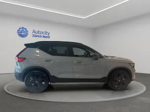 Volvo XC40 2.0 B4 MH Ultra Black Edition