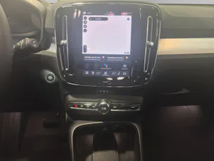 Volvo XC40 2.0 B4 MH Ultra Black Edition