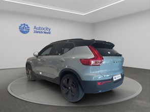 Vehicle image VOLVO XC40 2.0 B4 MH Ultra Black Edition