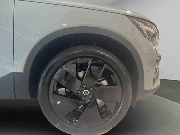 Volvo XC40 2.0 B4 MH Ultra Black Edition