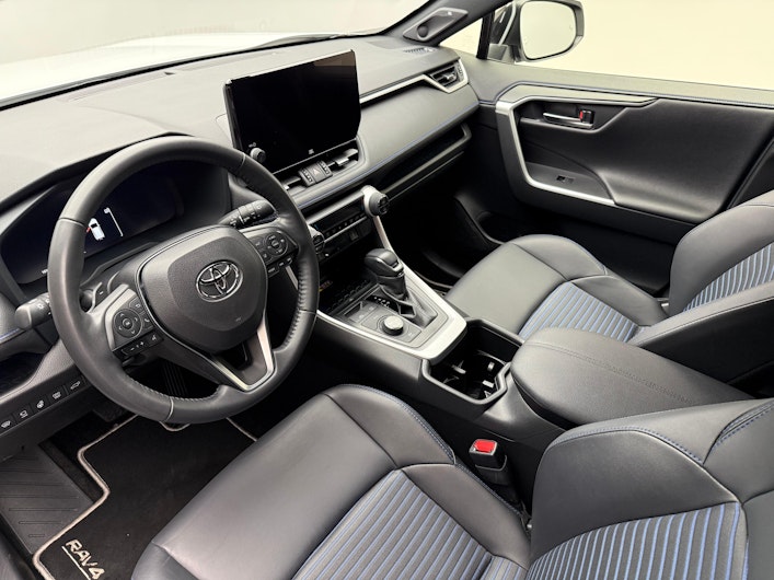 Vehicle image TOYOTA RAV-4