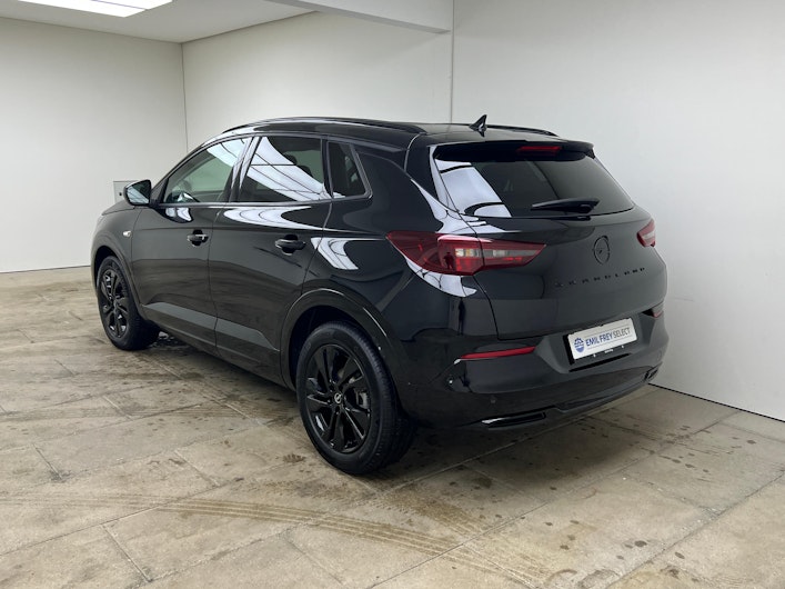 Vehicle image OPEL GRANDLAND