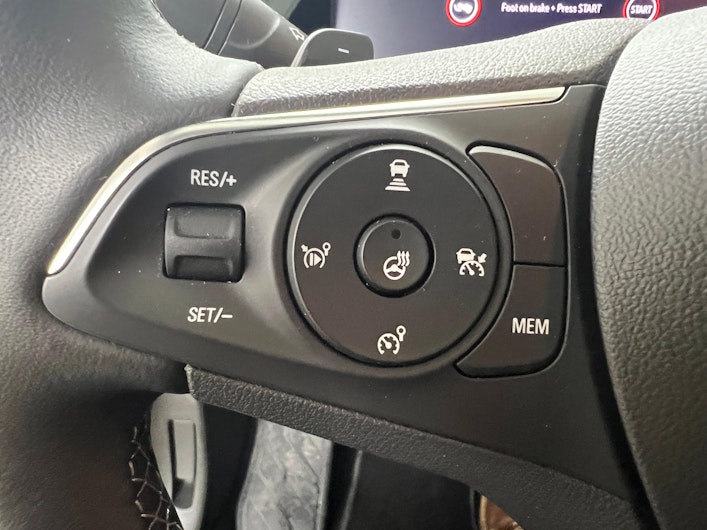 Vehicle image OPEL GRANDLAND