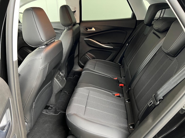 Vehicle image OPEL GRANDLAND