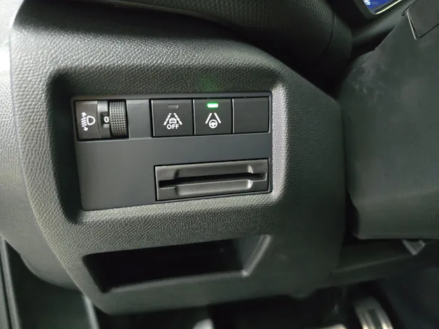 Citroën C5 Aircross 1.2 Hybrid Shine / Jetzt mit attraktivem 1.99% Leasing