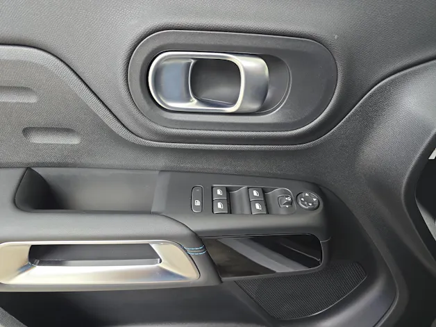Citroën C5 Aircross 1.2 Hybrid Shine / Jetzt mit attraktivem 1.99% Leasing