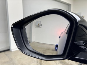 Vehicle image CITROEN C5 X 1.6 Plug-in Hybrid Shine Pack