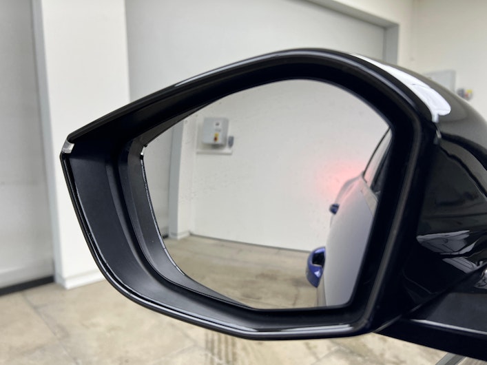 Vehicle image CITROEN C5 X